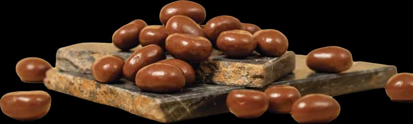Dark hazelnut dragee